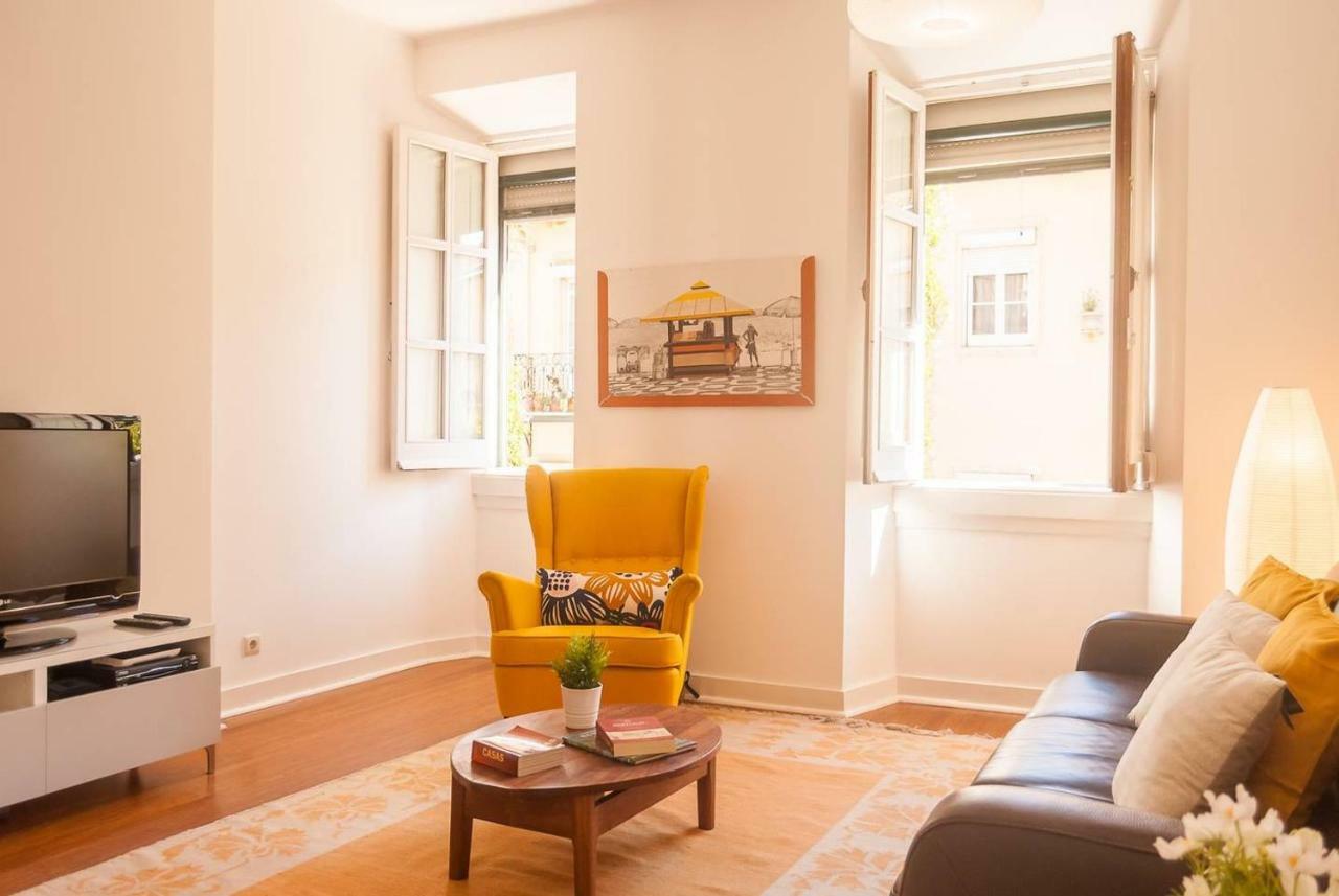 Vila Berta Apartment In A Cottage Street Lisbon