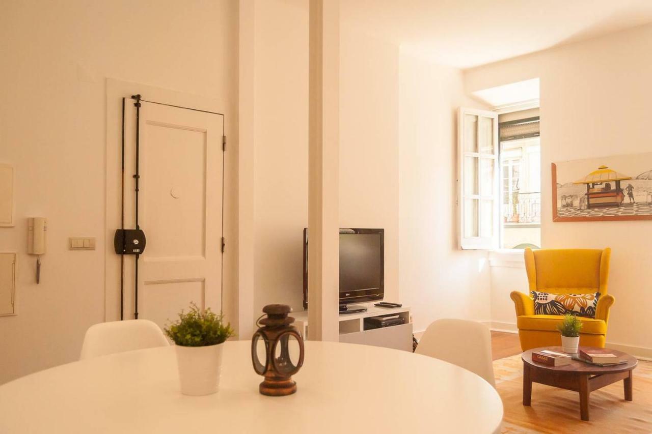 Apartment Vila Berta Apartment In A Cottage Street Lisbon