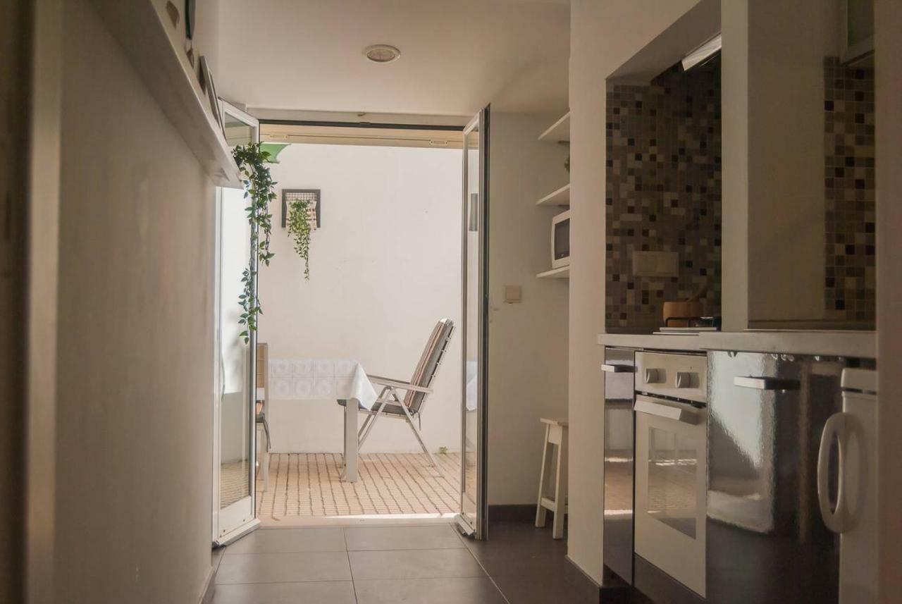 Apartment Vila Berta Apartment In A Cottage Street *