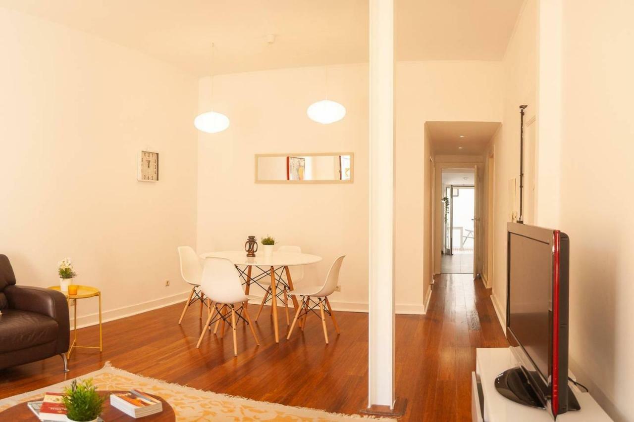 Vila Berta Apartment In A Cottage Street *